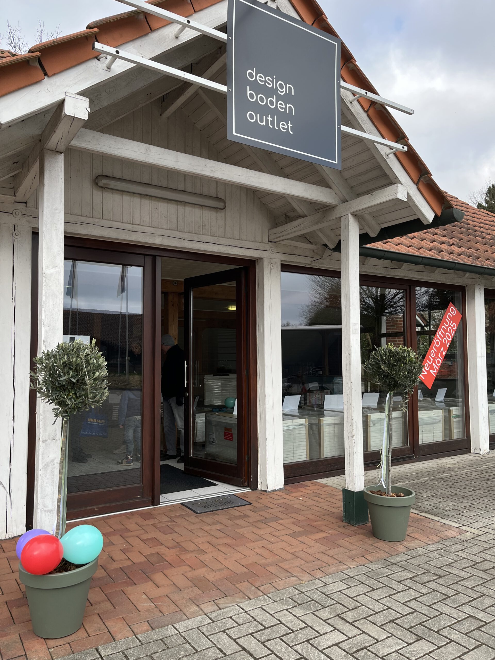 Ausstellungsraum im design boden outlet